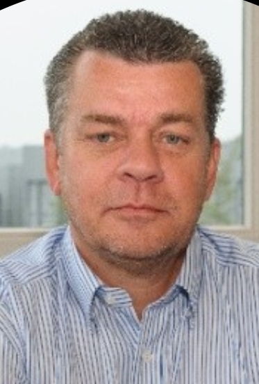 Portret van Peter Hooiveld | Secretaris oprichtingsbestuur